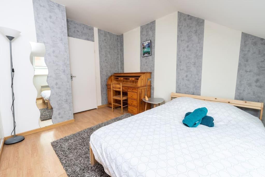Apartamento Duplex cosy et contemporain avec parking privé Amiens Exterior foto